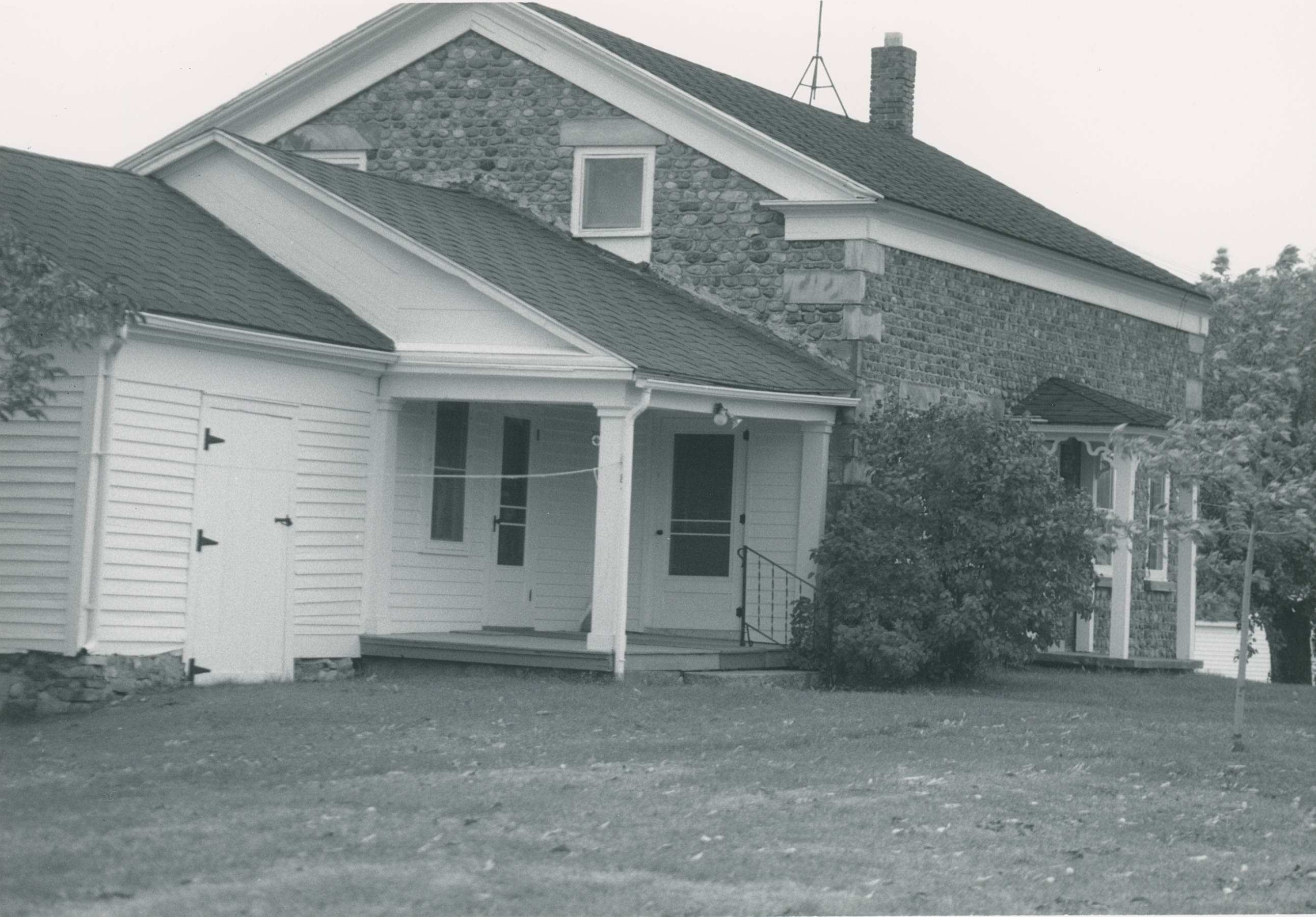 Har-6 8472 Ridge Rd 1